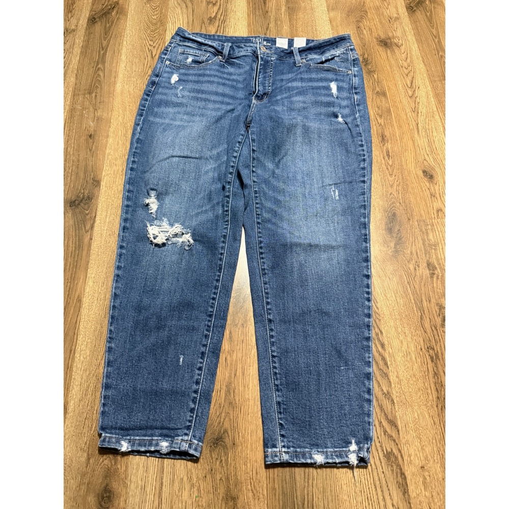 Time and Tru Jeans Women Size 14 Blue Mid-Rise Distressed Straight Denim